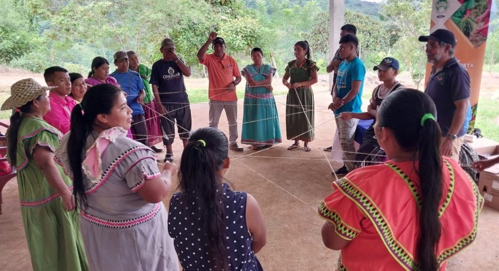 Taller de autoconocimiento y liderazgo FUNDACAMINO